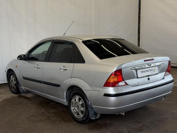 Ford Focus I Рестайлинг с пробегом 2005 года, цена 215 000 рублей, 287886 км, седан, Автокод Объявления