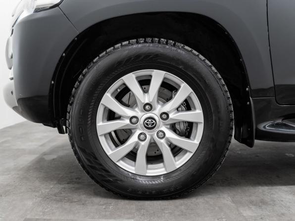 Toyota Land Cruiser 200 Series Рестайлинг 2 с пробегом 2019 года, цена 7 350 000 рублей, 194019 км, внедорожник, Автокод Объявления