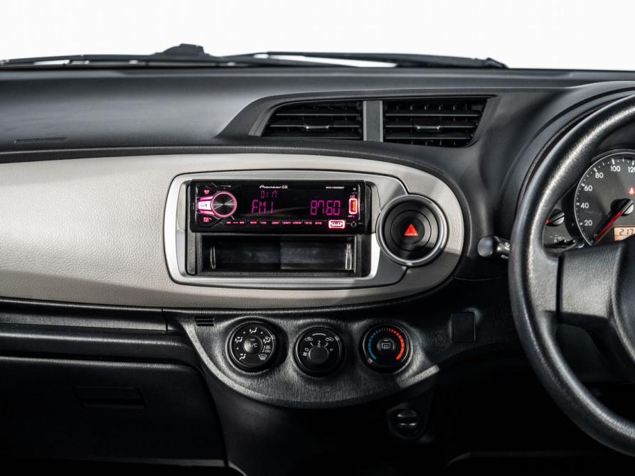 Toyota Vitz III (XP130) Иркутск  - изображение 11