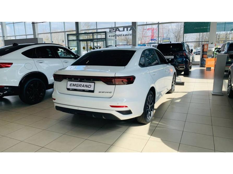 Geely Emgrand II Москва  - изображение 4