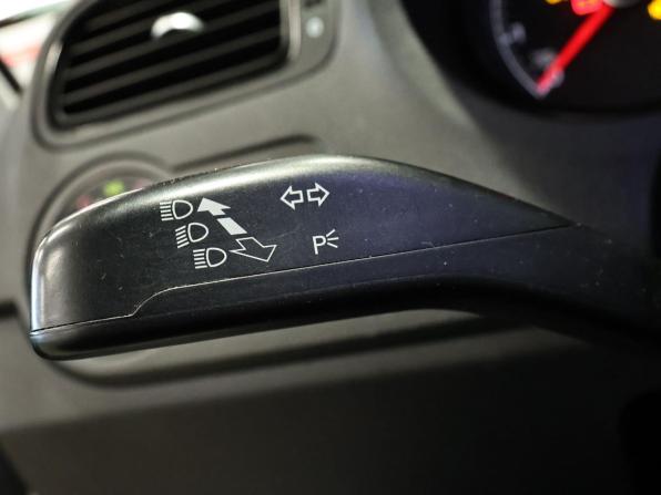Volkswagen Polo V с пробегом 2015 года, цена 765 000 рублей, 184230 км, седан, Автокод Объявления