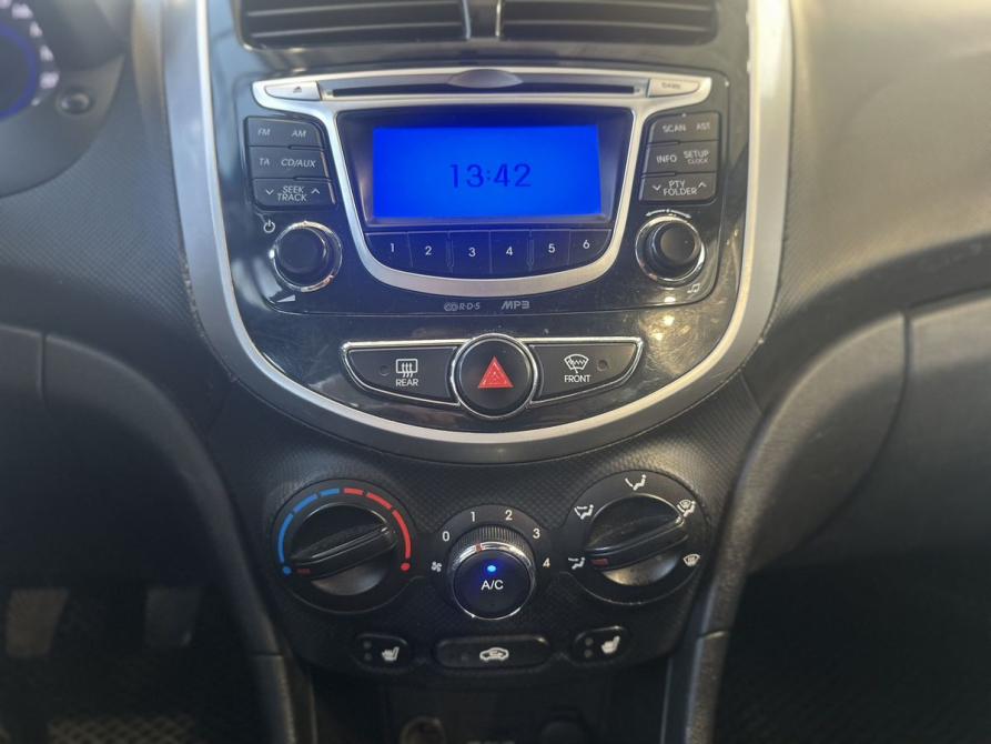 Hyundai Solaris I Саратов  - изображение 17