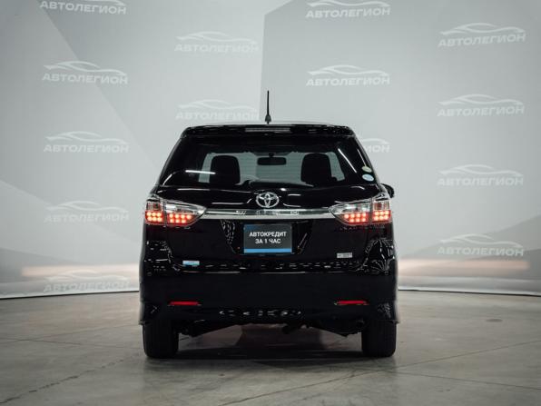 Toyota Wish II Рестайлинг с пробегом 2014 года, цена 1 540 000 рублей, 110000 км, минивэн, Автокод Объявления
