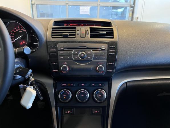 Mazda 6 II (GH) Рестайлинг с пробегом 2012 года, цена 700 000 рублей, 273304 км, седан, Автокод Объявления