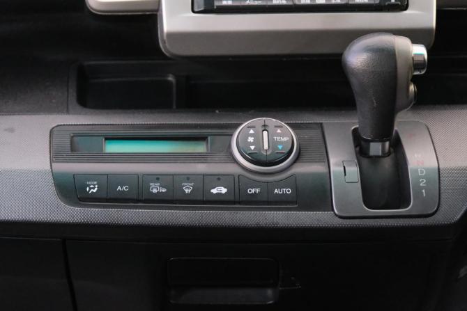 Honda Freed I с пробегом 2010 года, цена 1 199 000 рублей, 203000 км, компактвэн, Автокод Объявления