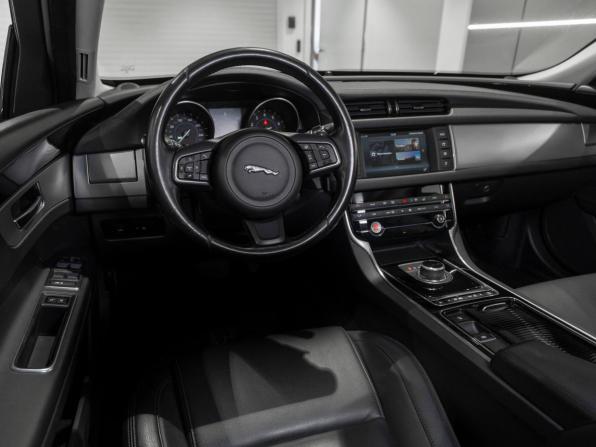 Jaguar XF II с пробегом 2016 года, цена 2 095 000 рублей, 107441 км, седан, Автокод Объявления