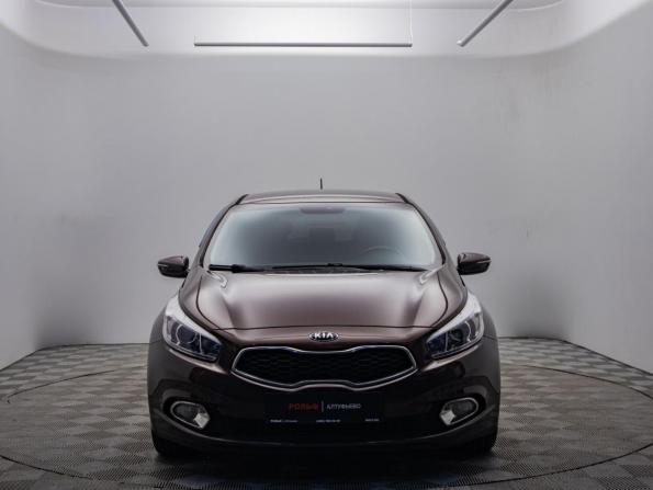 Kia Ceed II с пробегом 2014 года, цена 1 050 000 рублей, 246942 км, хэтчбек, Автокод Объявления