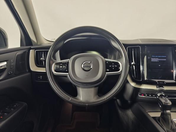 Volvo XC60 II с пробегом 2020 года, цена 3 279 000 рублей, 120782 км, внедорожник, Автокод Объявления