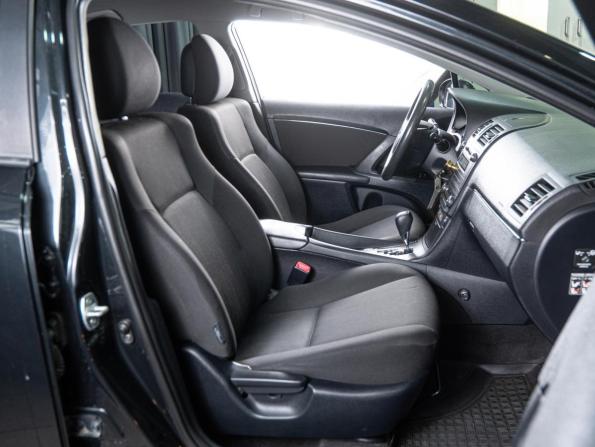Toyota Avensis III с пробегом 2010 года, цена 925 000 рублей, 197385 км, седан, Автокод Объявления