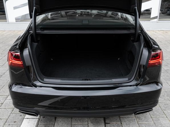 Audi A6 IV (C7) Рестайлинг с пробегом 2018 года, цена 2 279 000 рублей, 131792 км, седан, Автокод Объявления