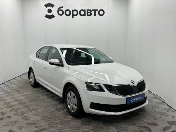Skoda Octavia III (A7) Рестайлинг с пробегом 2017 года, цена 1 440 000 рублей, 102578 км, лифтбек, Автокод Объявления