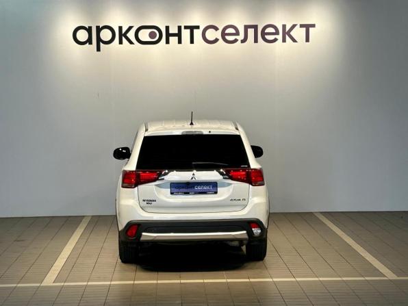 Mitsubishi Outlander III Рестайлинг 2 с пробегом 2015 года, цена 1 613 000 рублей, 145251 км, внедорожник, Автокод Объявления