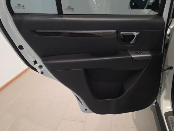 Hyundai Santa Fe II Рестайлинг с пробегом 2012 года, цена 1 729 000 рублей, 152040 км, внедорожник, Автокод Объявления