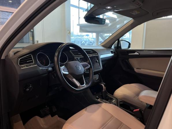 Volkswagen Tiguan II Рестайлинг с пробегом 2020 года, цена 3 240 000 рублей, 104730 км, внедорожник, Автокод Объявления