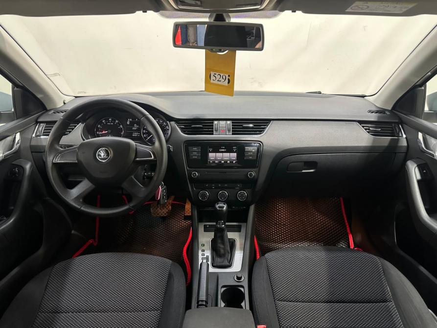 Skoda Octavia III (A7) Санкт-Петербург  - изображение 8