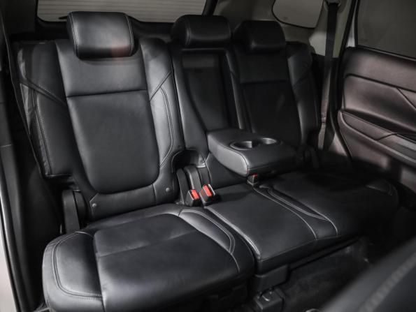 Mitsubishi Outlander III Рестайлинг 3 с пробегом 2020 года, цена 2 049 000 рублей, 197340 км, внедорожник, Автокод Объявления