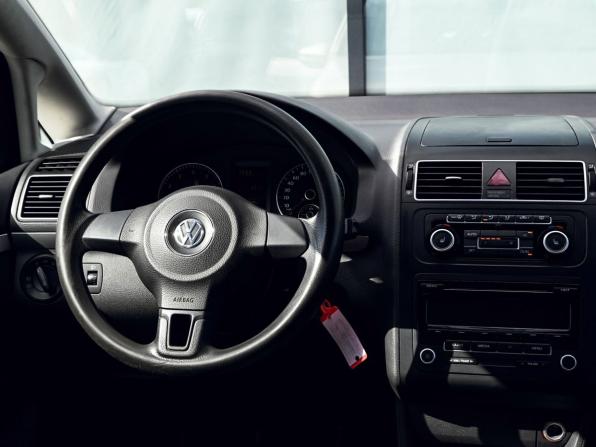 Volkswagen Touran I Рестайлинг 2 с пробегом 2012 года, цена 1 099 000 рублей, 121416 км, компактвэн, Автокод Объявления