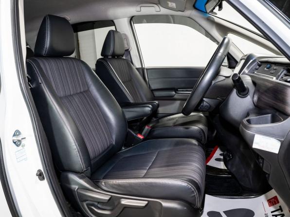Honda Freed II с пробегом 2016 года, цена 1 430 000 рублей, 183270 км, компактвэн, Автокод Объявления
