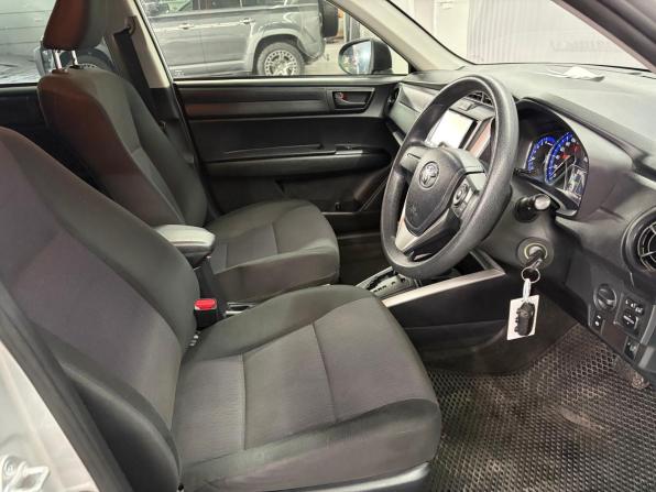 Toyota Corolla XI (E160 E170) Рестайлинг 2 с пробегом 2017 года, цена 1 347 000 рублей, 142353 км, универсал, Автокод Объявления