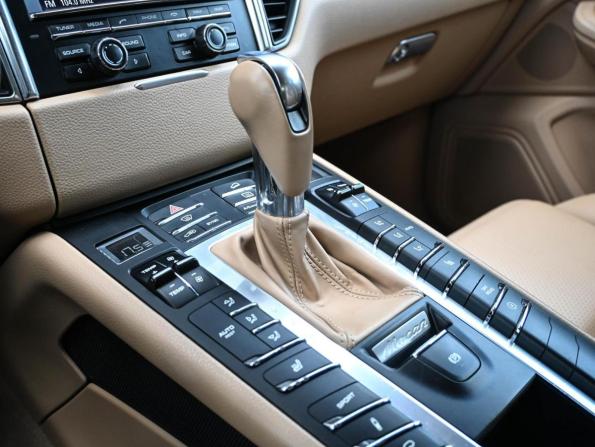 Porsche Macan I с пробегом 2015 года, цена 2 469 000 рублей, 109078 км, внедорожник, Автокод Объявления
