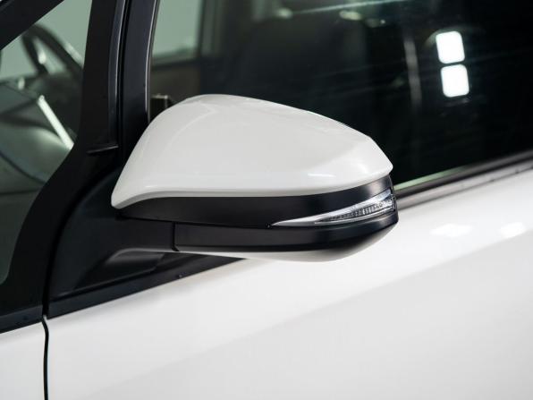 Toyota Noah III (R80) с пробегом 2014 года, цена 1 820 000 рублей, 196347 км, минивэн, Автокод Объявления