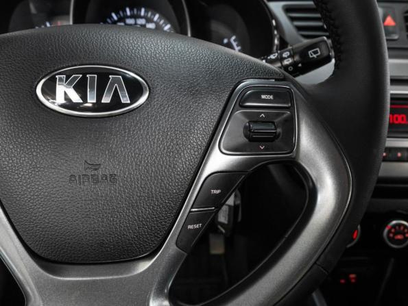 Kia Rio III Рестайлинг с пробегом 2017 года, цена 1 187 000 рублей, 81710 км, хэтчбек, Автокод Объявления