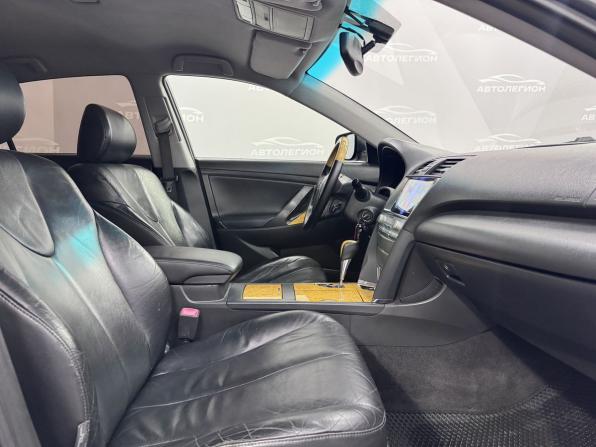 Toyota Camry VI (XV40) с пробегом 2006 года, цена 1 080 000 рублей, 326000 км, седан, Автокод Объявления