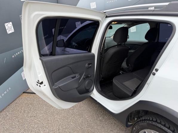 Renault Sandero II Рестайлинг с пробегом 2021 года, цена 1 199 000 рублей, 94014 км, хэтчбек, Автокод Объявления