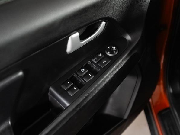 Kia Sportage III с пробегом 2013 года, цена 1 130 000 рублей, 170806 км, внедорожник, Автокод Объявления
