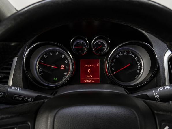 Opel Astra J Рестайлинг с пробегом 2012 года, цена 750 000 рублей, 138320 км, хэтчбек, Автокод Объявления