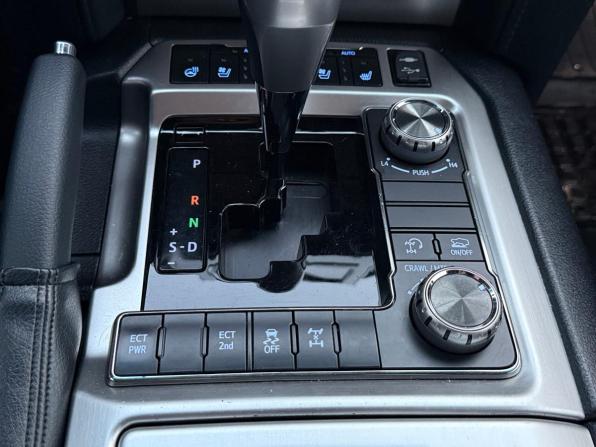 Toyota Land Cruiser 200 Series Рестайлинг 2 с пробегом 2020 года, цена 7 490 000 рублей, 128869 км, внедорожник, Автокод Объявления