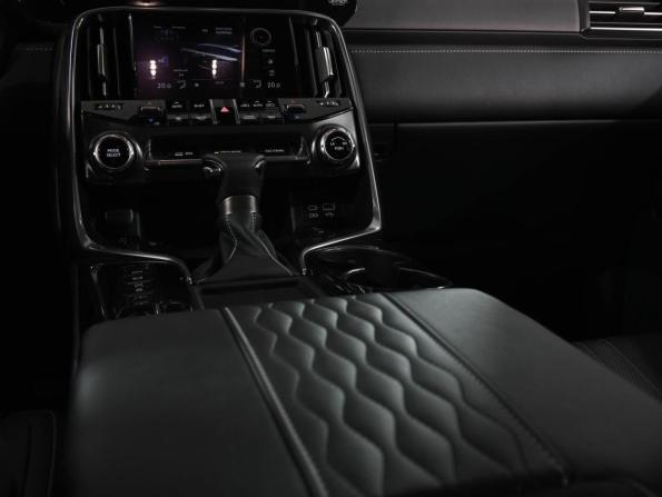 Lexus LX IV с пробегом 2022 года, цена 16 999 000 рублей, 3971 км, внедорожник, Автокод Объявления