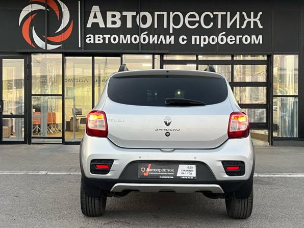 Renault Sandero II с пробегом 2017 года, цена 1 090 000 рублей, 127161 км, хэтчбек, Автокод Объявления