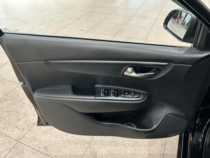Kia Rio IV Санкт-Петербург  - изображение 14
