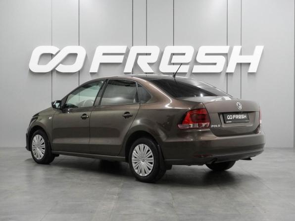 Volkswagen Polo V Рестайлинг с пробегом 2015 года, цена 1 064 000 рублей, 107259 км, седан, Автокод Объявления