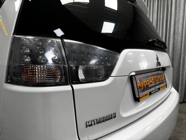 Mitsubishi Outlander II Рестайлинг с пробегом 2011 года, цена 1 250 000 рублей, 263114 км, внедорожник, Автокод Объявления