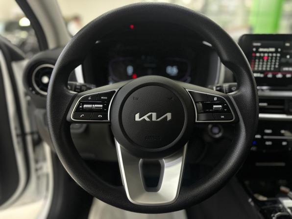 Kia K3 II (China Market) Рестайлинг с пробегом 2026 года, цена 2 760 000 рублей, 27 км, седан, Автокод Объявления