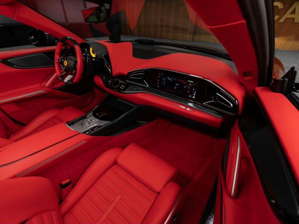 Ferrari Purosangue с пробегом 2025 года, цена 56 000 000 рублей, 7701 км, внедорожник, Автокод Объявления
