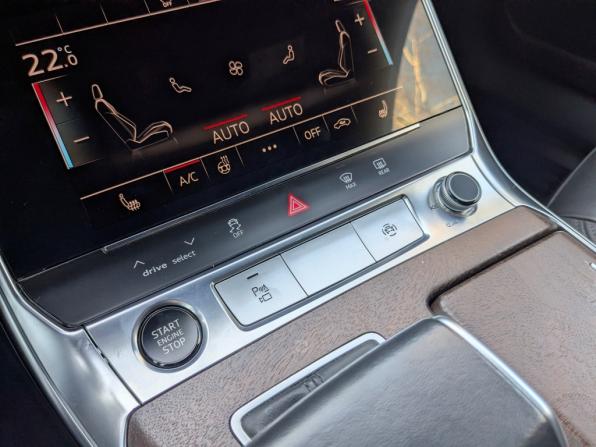 Audi A6 V (C8) с пробегом 2021 года, цена 3 400 000 рублей, 136720 км, седан, Автокод Объявления