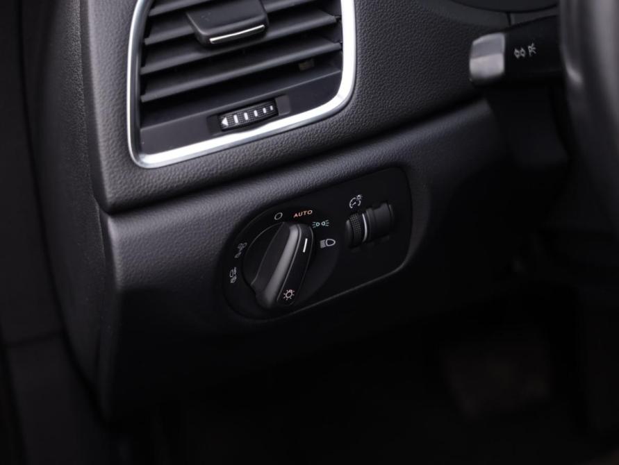 Audi Q3 I (8U) Рестайлинг Санкт-Петербург  - изображение 19