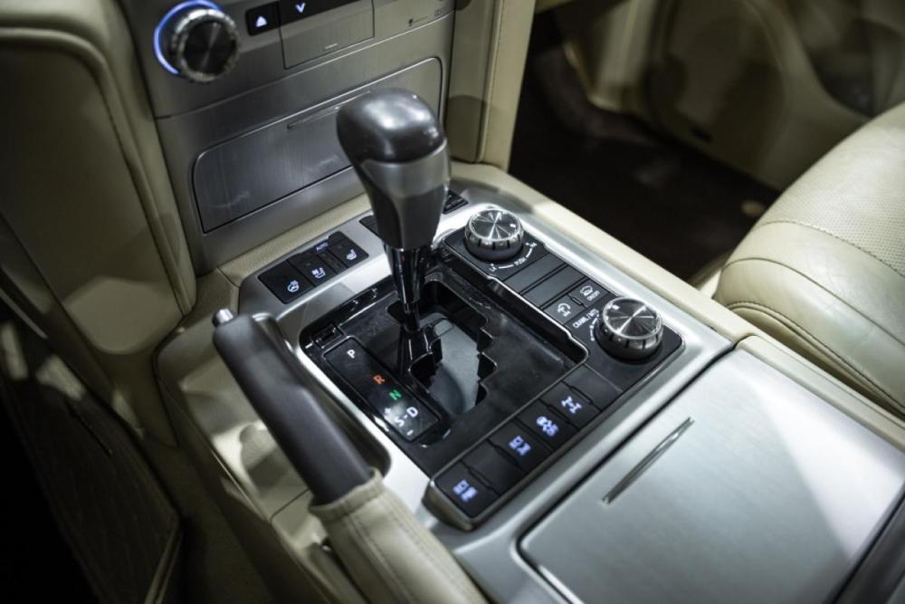 Toyota Land Cruiser 200 Series Рестайлинг 2 Санкт-Петербург  - изображение 31