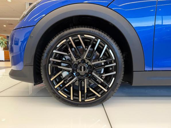 Mini Hatch IV (F65/F66/J01) с пробегом 2024 года, цена 4 990 000 рублей, 58 км, хэтчбек, Автокод Объявления