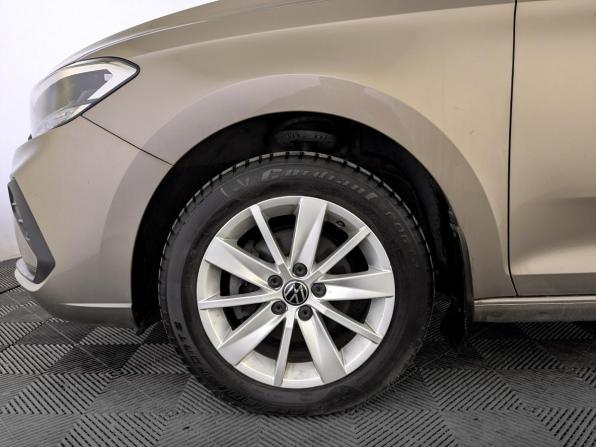 Volkswagen Polo VI с пробегом 2021 года, цена 1 650 000 рублей, 33690 км, лифтбек, Автокод Объявления
