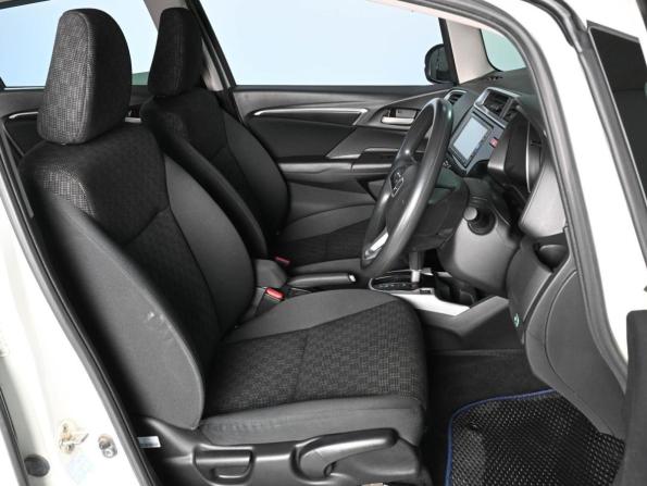 Honda Fit III Рестайлинг с пробегом 2017 года, цена 1 079 000 рублей, 150212 км, хэтчбек, Автокод Объявления