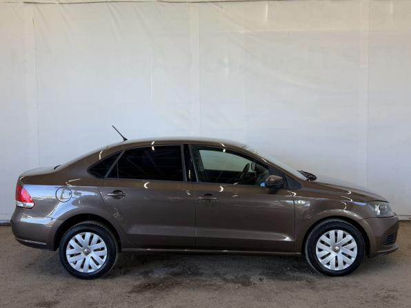 Volkswagen Polo V Рестайлинг с пробегом 2015 года, цена 1 150 000 рублей, 89323 км, седан, Автокод Объявления