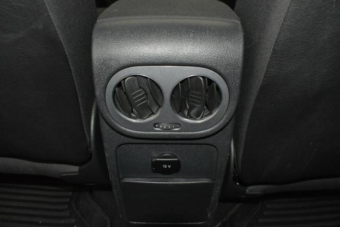 Volkswagen Tiguan I Рестайлинг с пробегом 2012 года, цена 989 000 рублей, 244000 км, внедорожник, Автокод Объявления