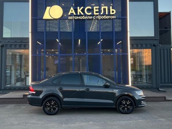 Volkswagen Polo V Рестайлинг с пробегом 2018 года, цена 1 385 000 рублей, 77000 км, седан, Автокод Объявления