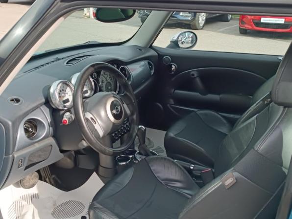Mini Hatch I (R50) с пробегом 2005 года, цена 565 000 рублей, 159371 км, хэтчбек, Автокод Объявления