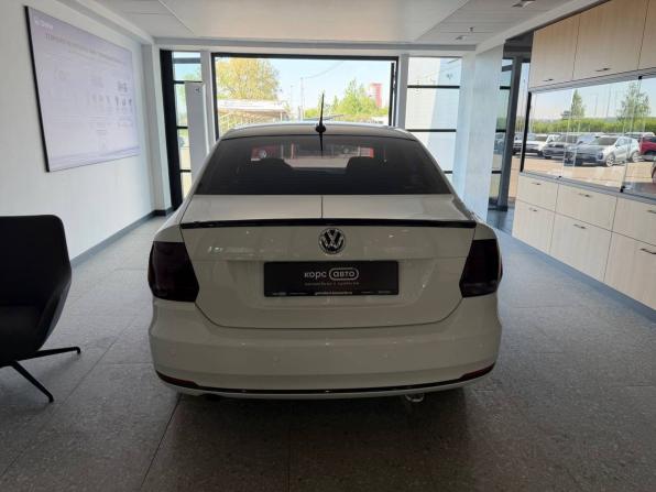 Volkswagen Polo V Рестайлинг с пробегом 2018 года, цена 996 500 рублей, 166489 км, седан, Автокод Объявления