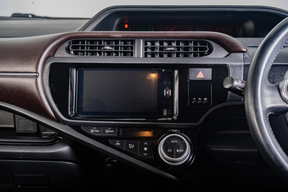 Toyota Aqua I Рестайлинг Томск  - изображение 13